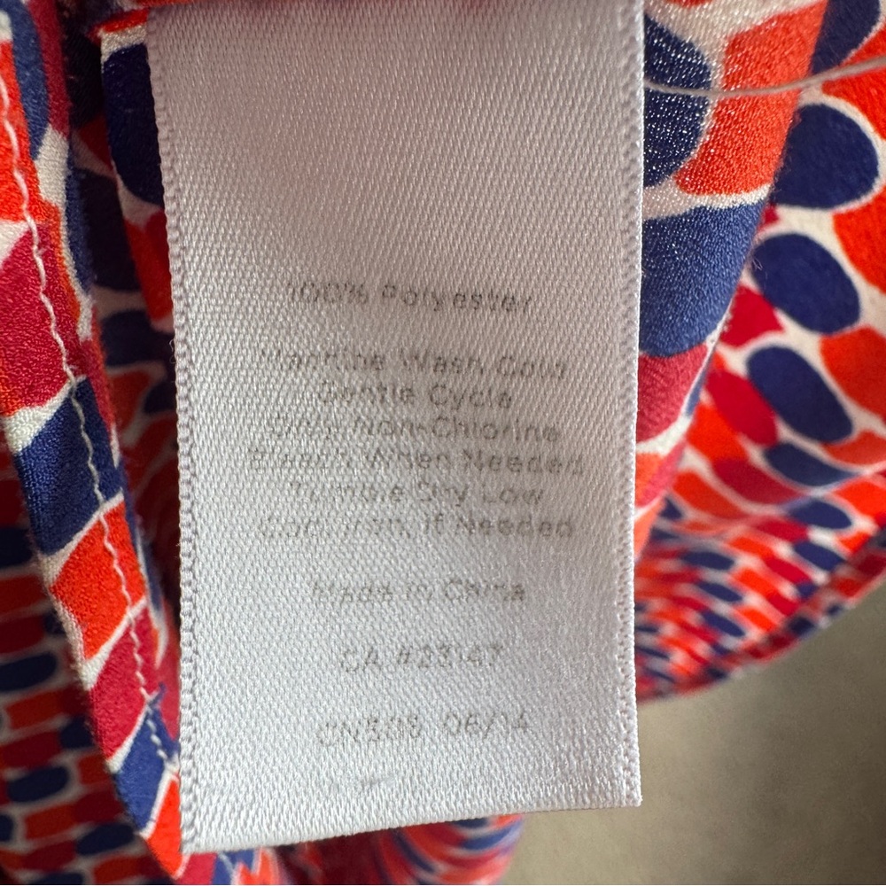 Talbots Long Sleeve Blouse Medium - Dopamine Dressing Geometric Red Blue Orange - Picture 11 of 12